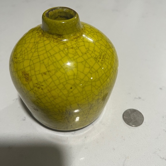 Flower vase - Picture 1 of 3